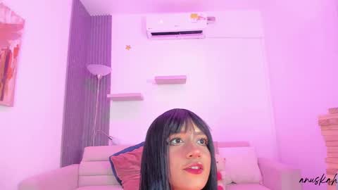 Ana online show from 09-30-25, 07:41