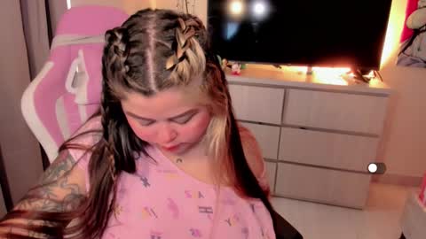 Snapshot of any_lol7 chatting on 01-13-26, 06:13 Independent model online show from 01-13-26, 06:13