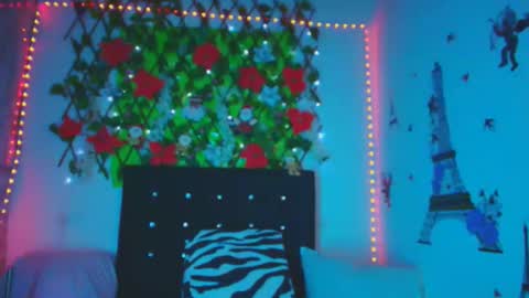 any mour online show from 12-21-25, 01:35