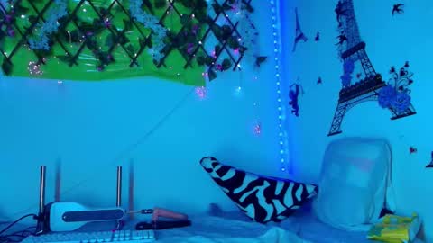 any mour online show from 03-19-26, 05:50