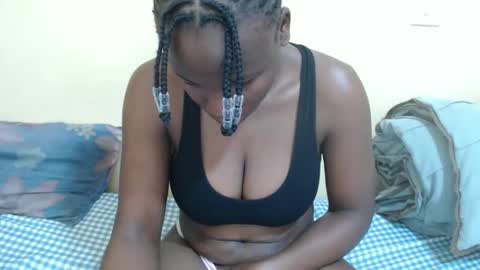 Snapshot of anya_h chatting on 06-11-26, 11:19 Gracious online show from 06-11-26, 11:19