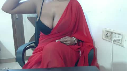 Snapshot of anya_kapoor chatting on 09-14-25, 02:38 anya kapoor no face online show from 09-14-25, 02:38