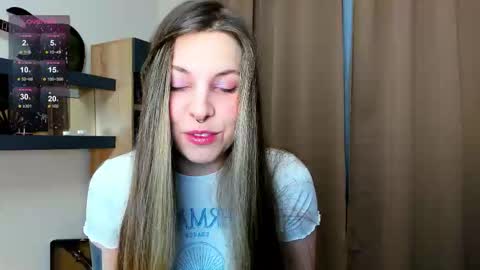 Anya online show from 11-23-25, 06:19