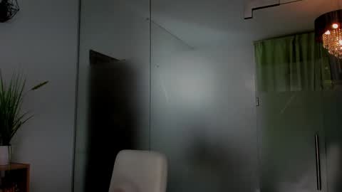 Anya online show from 01-30-25, 04:55