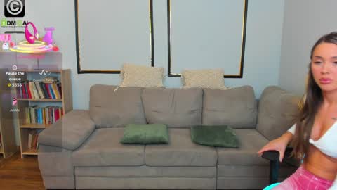 Snapshot of anyarayne chatting on 02-10-26, 12:53 Anya online show from 02-10-26, 12:53