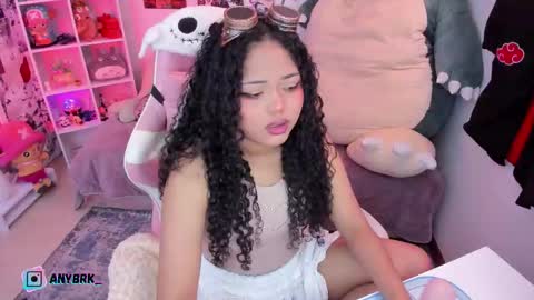 Any online show from 11-19-25, 02:00