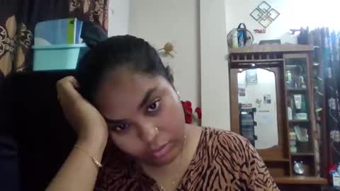 Snapshot of anydanyg chatting on 03-04-25, 08:27 anydanyg online show from 03-04-25, 08:27