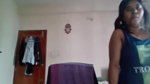 Snapshot of anydanyg chatting on 10-06-25, 06:11 anydanyg online show from 10-06-25, 06:11