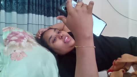 Snapshot of anydanyg chatting on 10-12-25, 11:53 anydanyg online show from 10-12-25, 11:53