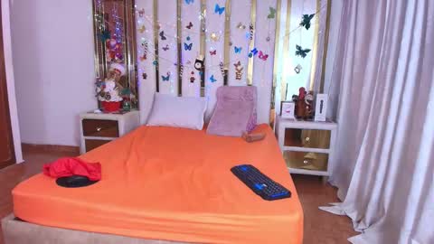 Anyela  online show from 12-20-25, 03:02