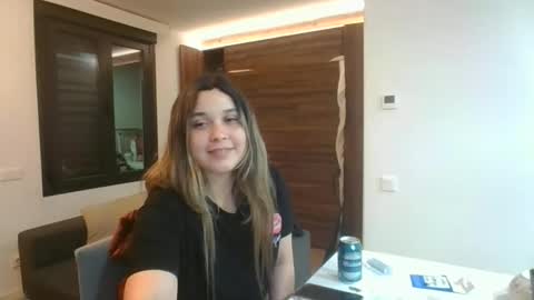 anyis6826 online show from 11-01-25, 09:39