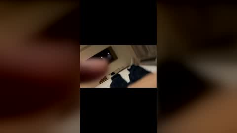 Snapshot of apachewithawebcam chatting on 01-12-26, 09:36 ApacheWithWebcam online show from 01-12-26, 09:36