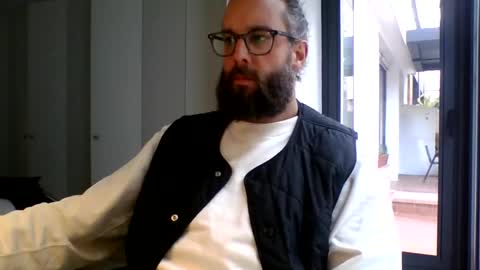 apc_3 online show from 04-08-26, 08:36