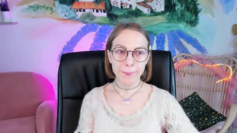 Snapshot of aphexqueen chatting on 12-24-24, 12:11 APHEX QUEEN online show from 12-24-24, 12:11