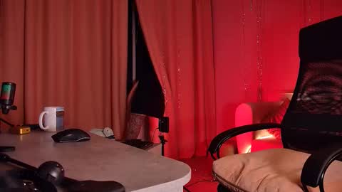 Snapshot of aphexqueen chatting on 02-05-26, 09:36 APHEX QUEEN online show from 02-05-26, 09:36