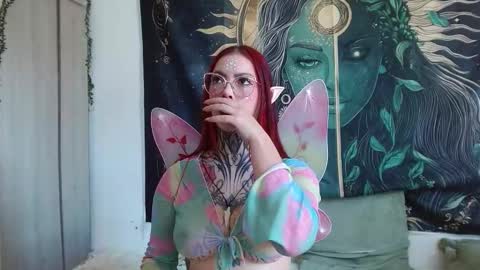 Snapshot of aphrodite__bloom chatting on 11-01-25, 06:21 aphrodite__bloom online show from 11-01-25, 06:21