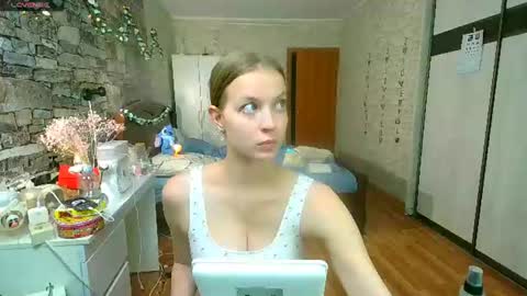 Aphrodite online show from 06-26-26, 12:09