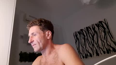 Snapshot of apollobest77 chatting on 12-20-24, 07:07 apollobest77 online show from 12-20-24, 07:07