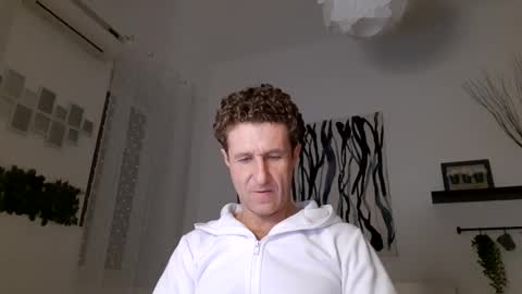 Snapshot of apollobest77 chatting on 01-11-25, 06:23 apollobest77 online show from 01-11-25, 06:23