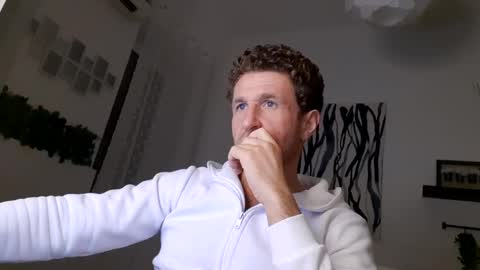 Snapshot of apollobest77 chatting on 01-15-25, 07:01 apollobest77 online show from 01-15-25, 07:01