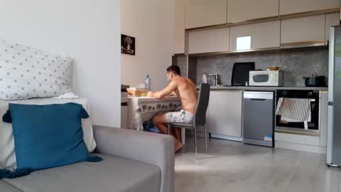 Snapshot of apollobest77 chatting on 09-10-25, 10:26 apollobest77 online show from 09-10-25, 10:26