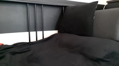 Snapshot of apollobest77 chatting on 09-24-25, 11:57 apollobest77 online show from 09-24-25, 11:57