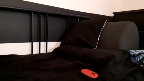 Snapshot of apollobest77 chatting on 11-22-25, 12:48 apollobest77 online show from 11-22-25, 12:48