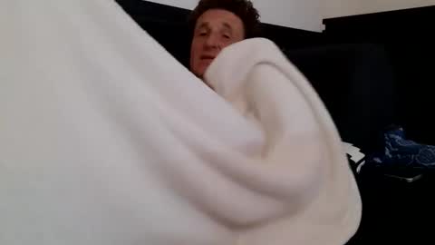 Snapshot of apollobest77 chatting on 03-04-26, 04:57 apollobest77 online show from 03-04-26, 04:57