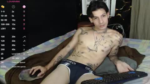 Snapshot of apolo01_ chatting on 03-22-26, 12:03 Apolo online show from 03-22-26, 12:03