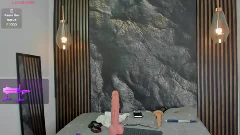 Snapshot of apolo_bianco_ chatting on 05-30-26, 11:24 APOLO online show from 05-30-26, 11:24