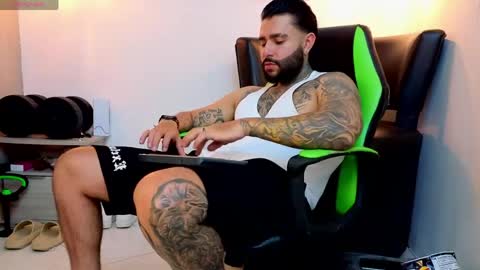 Snapshot of apolo_ryder chatting on 05-09-26, 11:21 APOLO online show from 05-09-26, 11:21