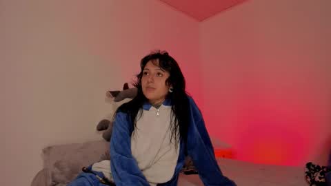 Lola  Apolo online show from 09-13-25, 03:17