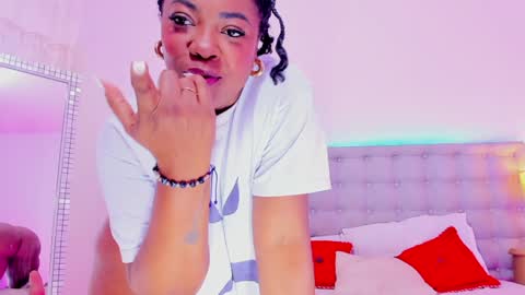 Snapshot of apotheosicass chatting on 02-02-25, 05:59 KARLA online show from 02-02-25, 05:59