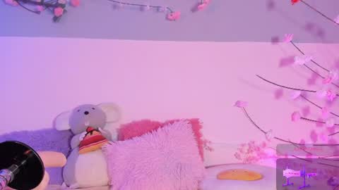 Lily online show from 07-20-26, 08:33