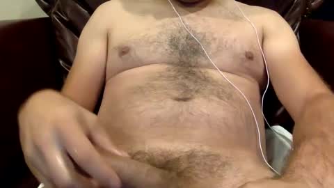 Snapshot of applesauce1584 chatting on 02-12-25, 07:24 Display Name online show from 02-12-25, 07:24