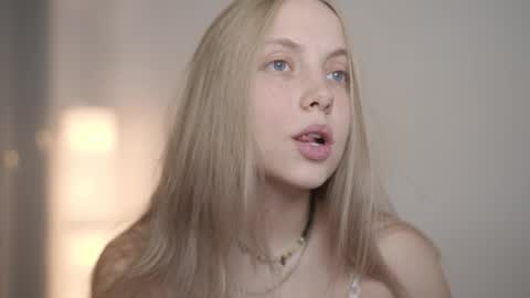  REYNA  my friend   online show from 10-03-25, 03:09