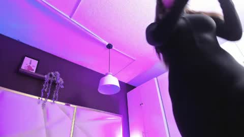 April online show from 04-03-26, 11:30