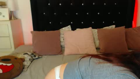 Snapshot of april_harrys chatting on 01-06-26, 02:15 April online show from 01-06-26, 02:15