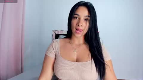 Snapshot of apriladamson_ chatting on 06-27-26, 03:00 April online show from 06-27-26, 03:00