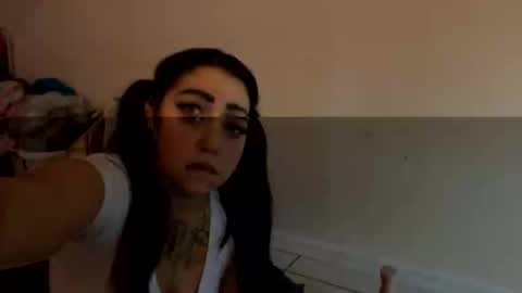 Snapshot of aprilanna chatting on 12-05-24, 03:28 AnnaApril420 online show from 12-05-24, 03:28