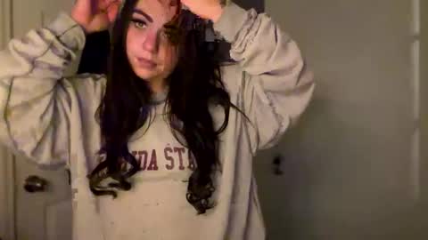 Snapshot of aprilanna chatting on 01-07-25, 04:18 AnnaApril420 online show from 01-07-25, 04:18