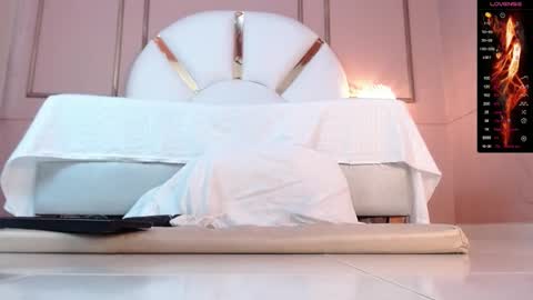 Snapshot of aprilbonnie chatting on 03-08-25, 08:14 3pm to 930 pm colombia online show from 03-08-25, 08:14