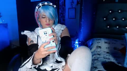 Snapshot of aprildol chatting on 02-16-25, 07:04 lucy online show from 02-16-25, 07:04