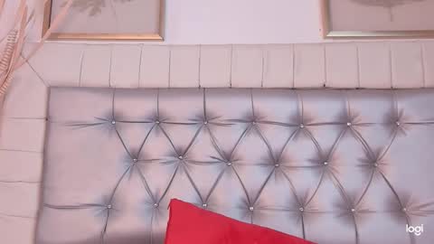 Snapshot of aprillebony chatting on 12-30-24, 07:21 APRIL online show from 12-30-24, 07:21