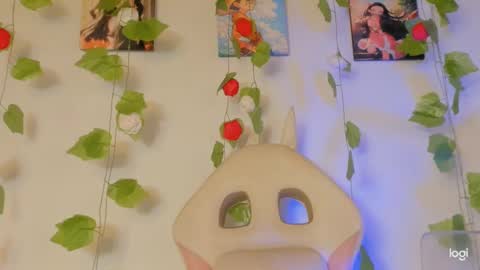 Snapshot of aprillebony chatting on 02-25-25, 04:31 APRIL online show from 02-25-25, 04:31