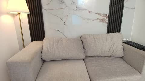 Snapshot of aprillross chatting on 12-15-25, 12:31 aprillross online show from 12-15-25, 12:31