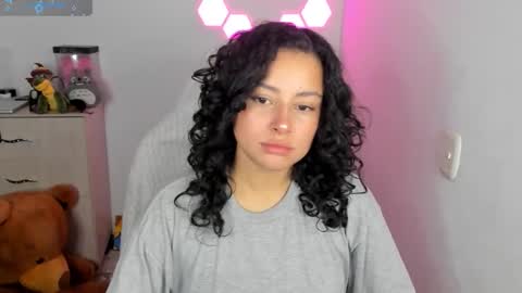 aqua emilly online show from 12-02-25, 11:23