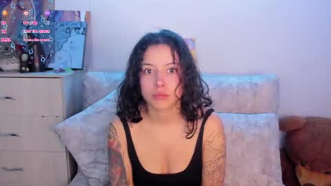 aqua emilly online show from 07-25-26, 12:53