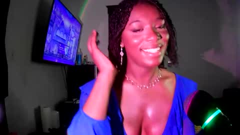 Aquaesse online show from 06-19-26, 01:10