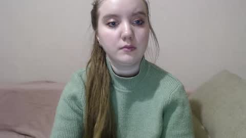 Snapshot of aquanarmin chatting on 12-15-24, 02:59 Josefin online show from 12-15-24, 02:59